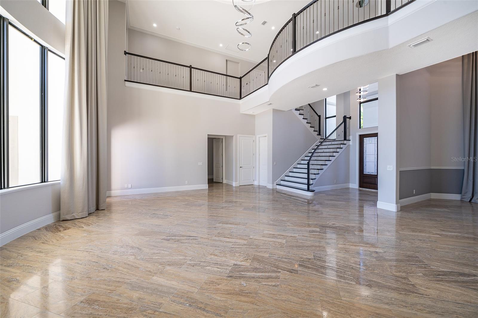 CASABELLA PH 2 - Residential Lease