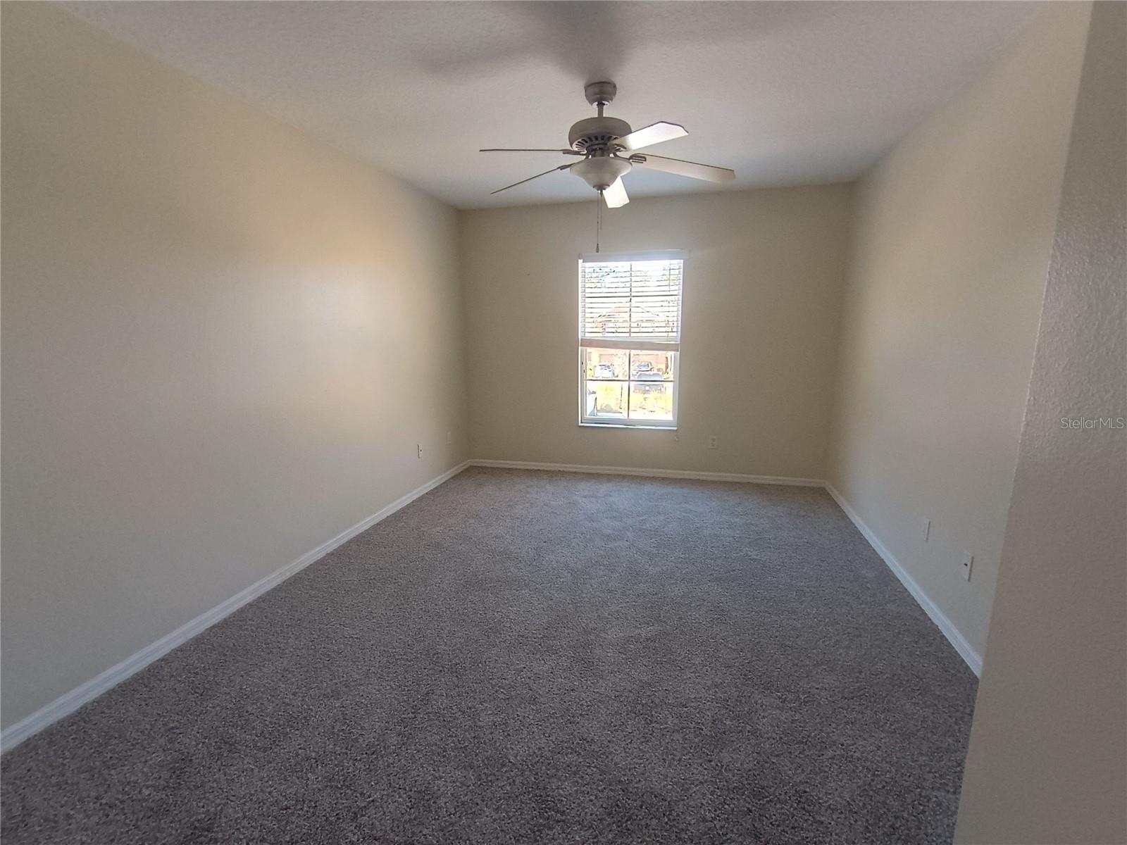 HAWTHORNE GLEN TOWNHOMES - Residential