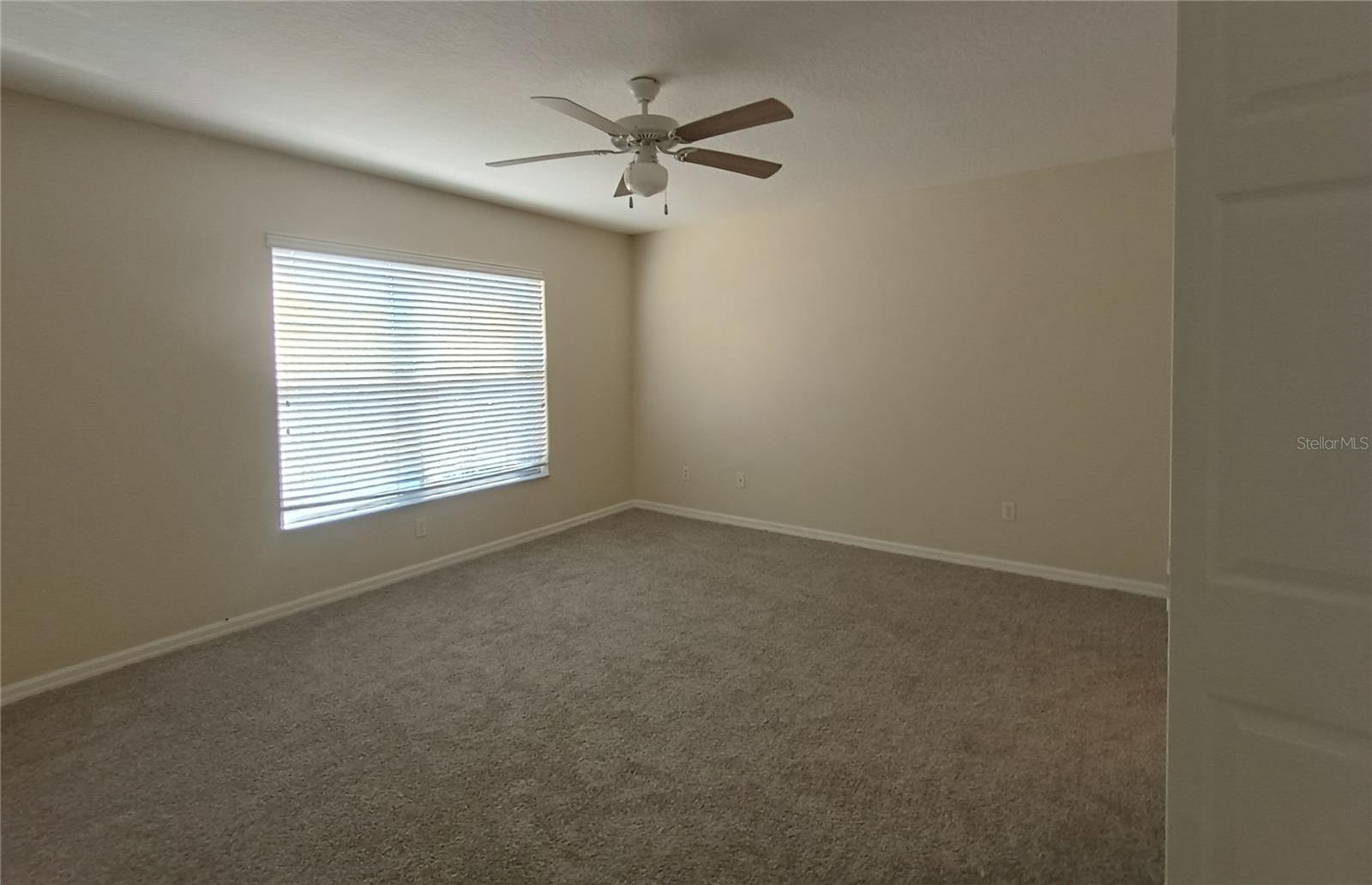 HAWTHORNE GLEN TOWNHOMES - Residential