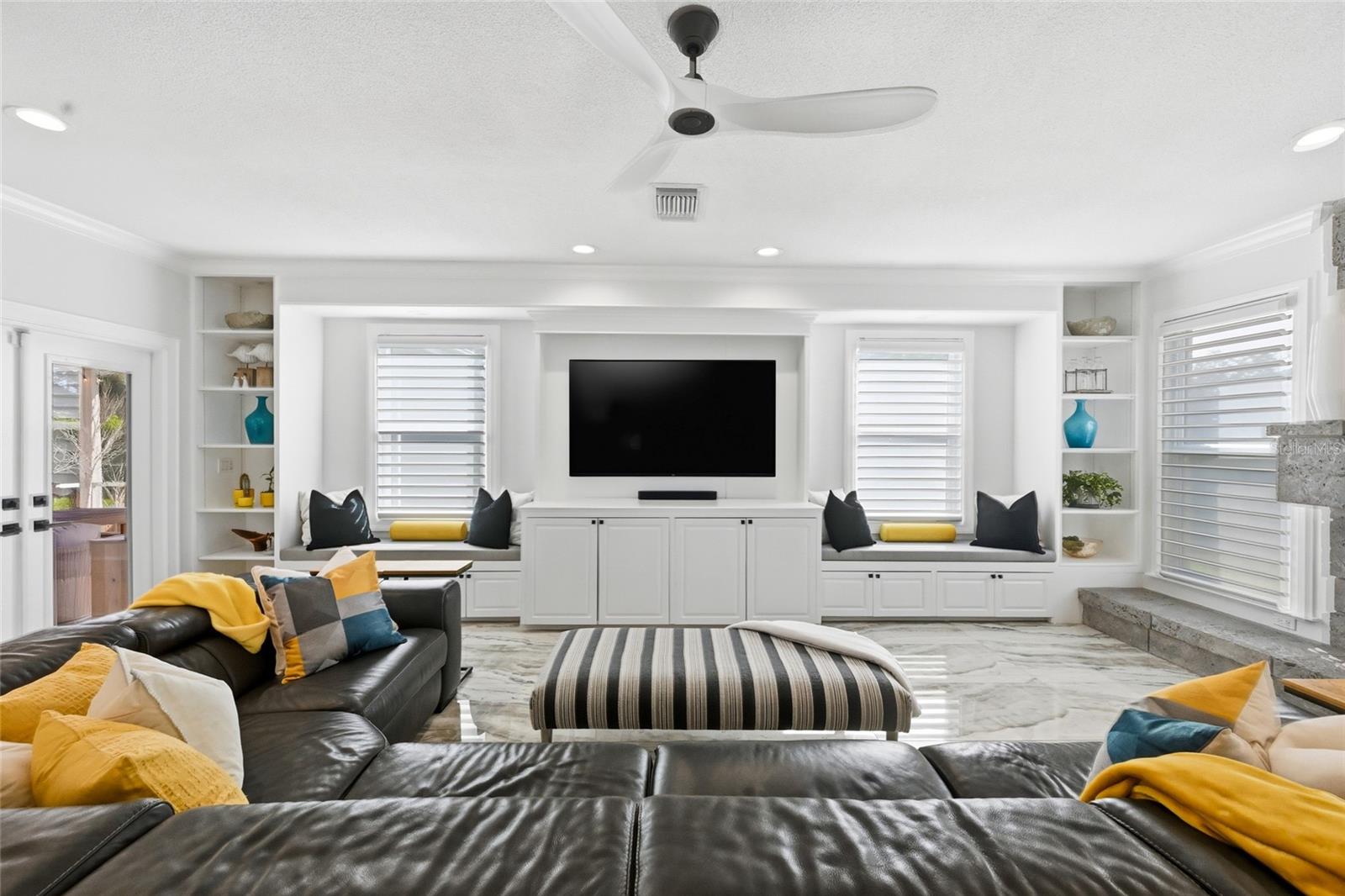 RIVERVIEW PINES - Residential