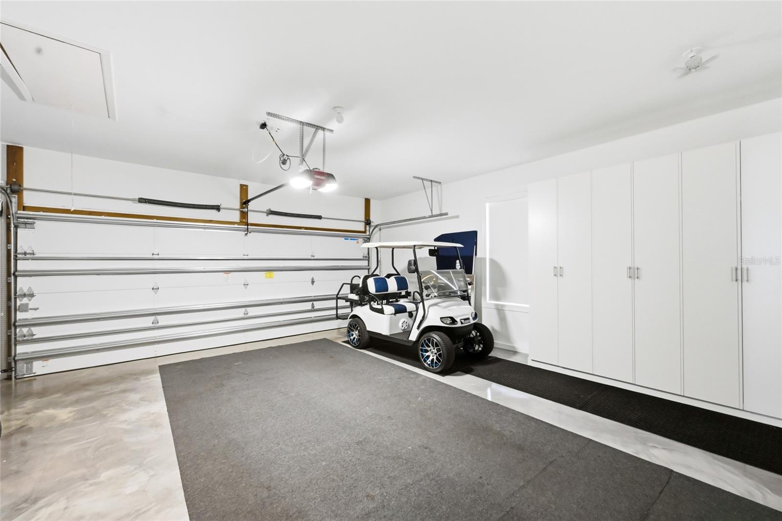 RIVERVIEW PINES - Residential