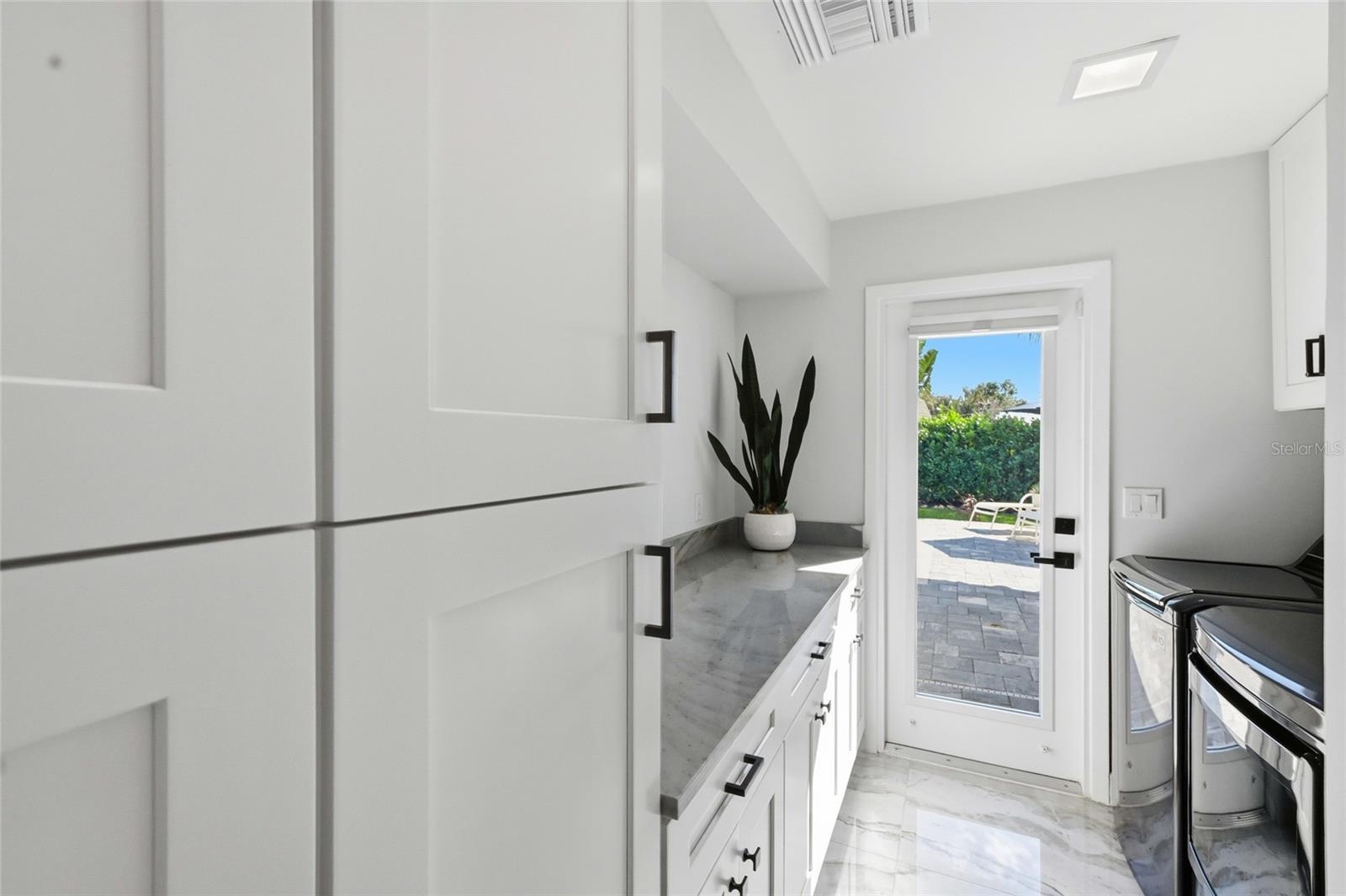 RIVERVIEW PINES - Residential