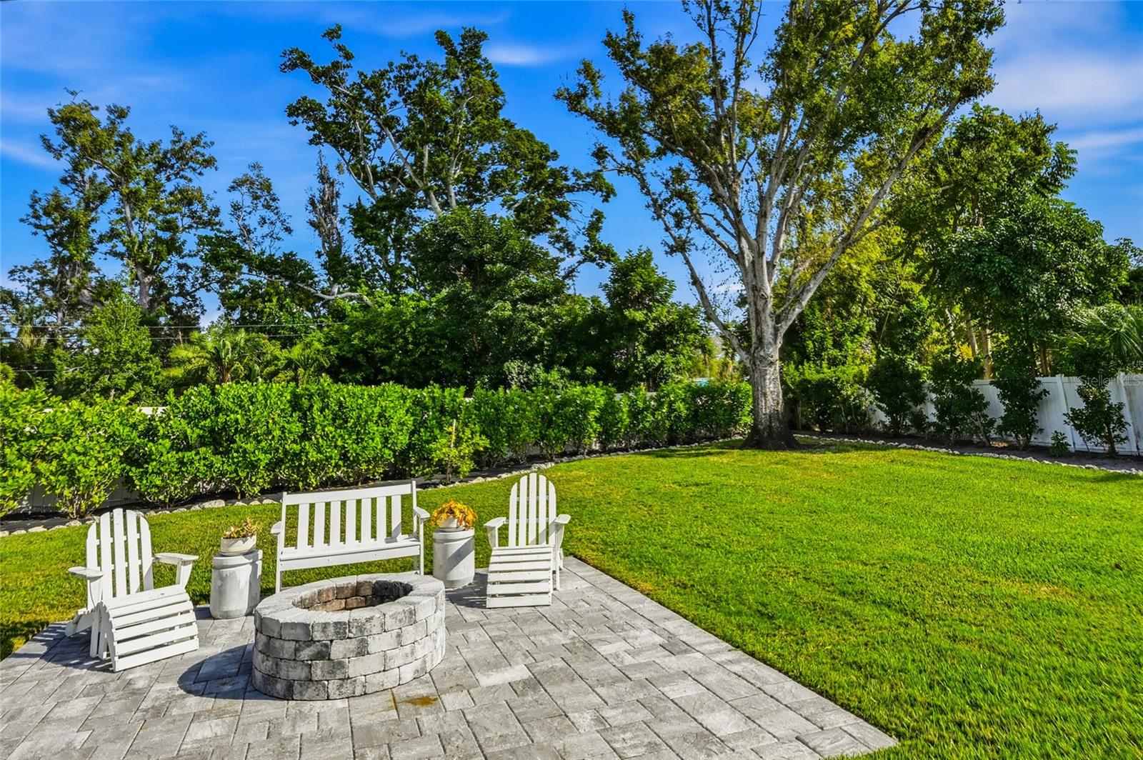 RIVERVIEW PINES - Residential