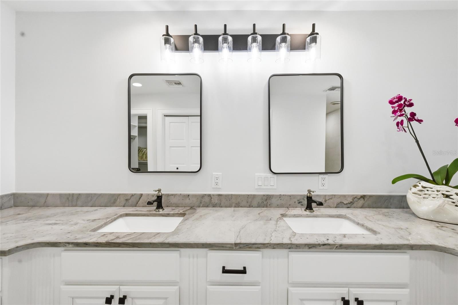 RIVERVIEW PINES - Residential