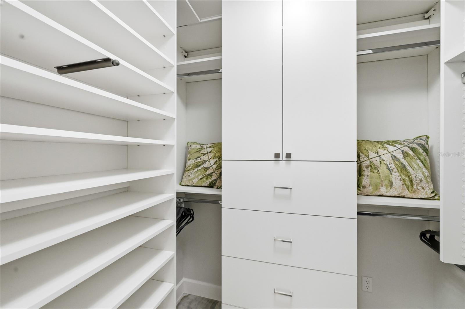 RIVERVIEW PINES - Residential