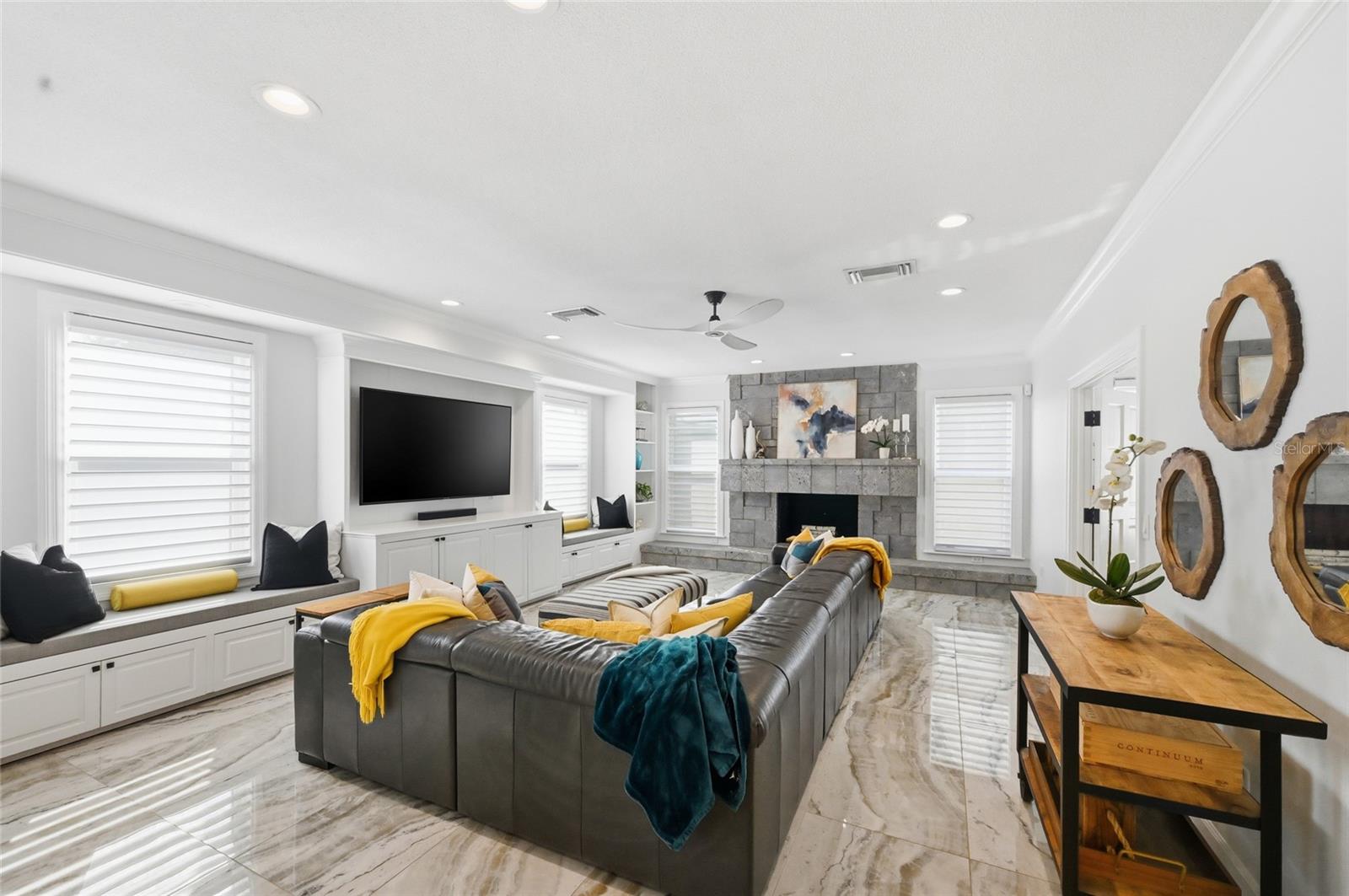 RIVERVIEW PINES - Residential