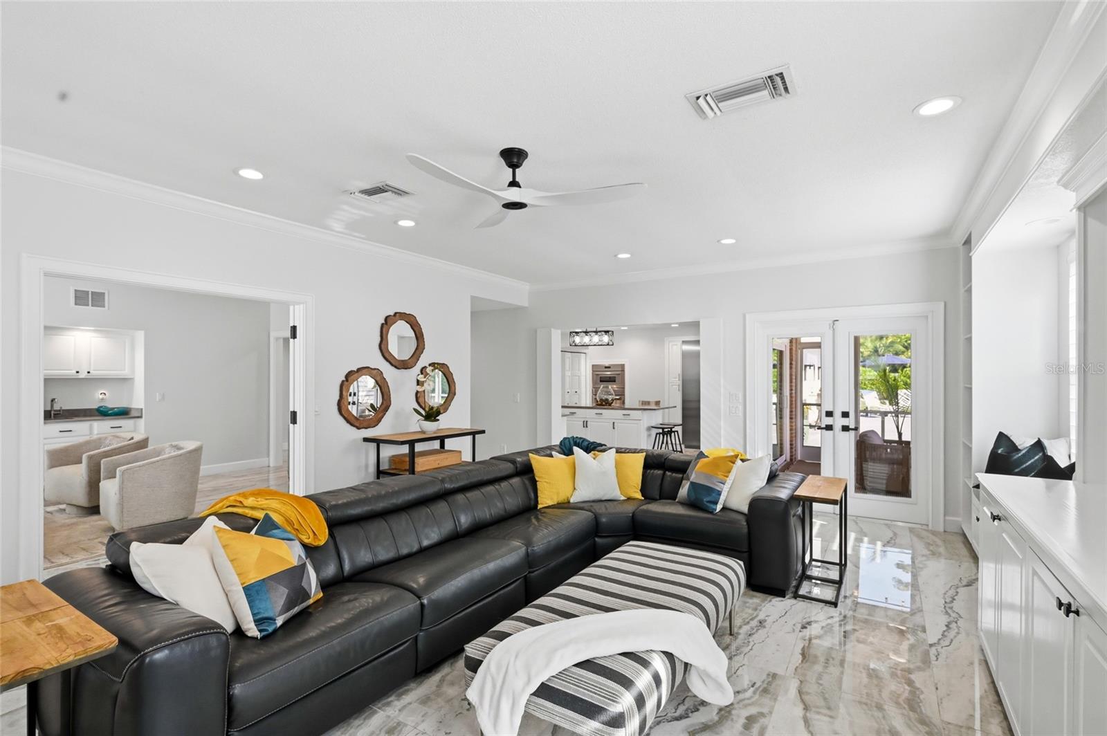 RIVERVIEW PINES - Residential