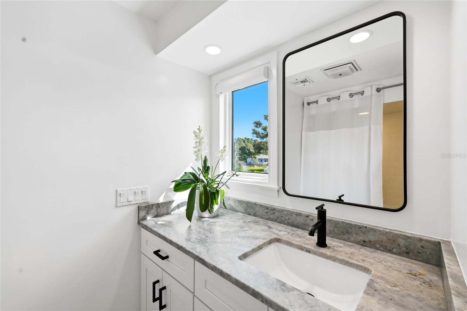 RIVERVIEW PINES - Residential