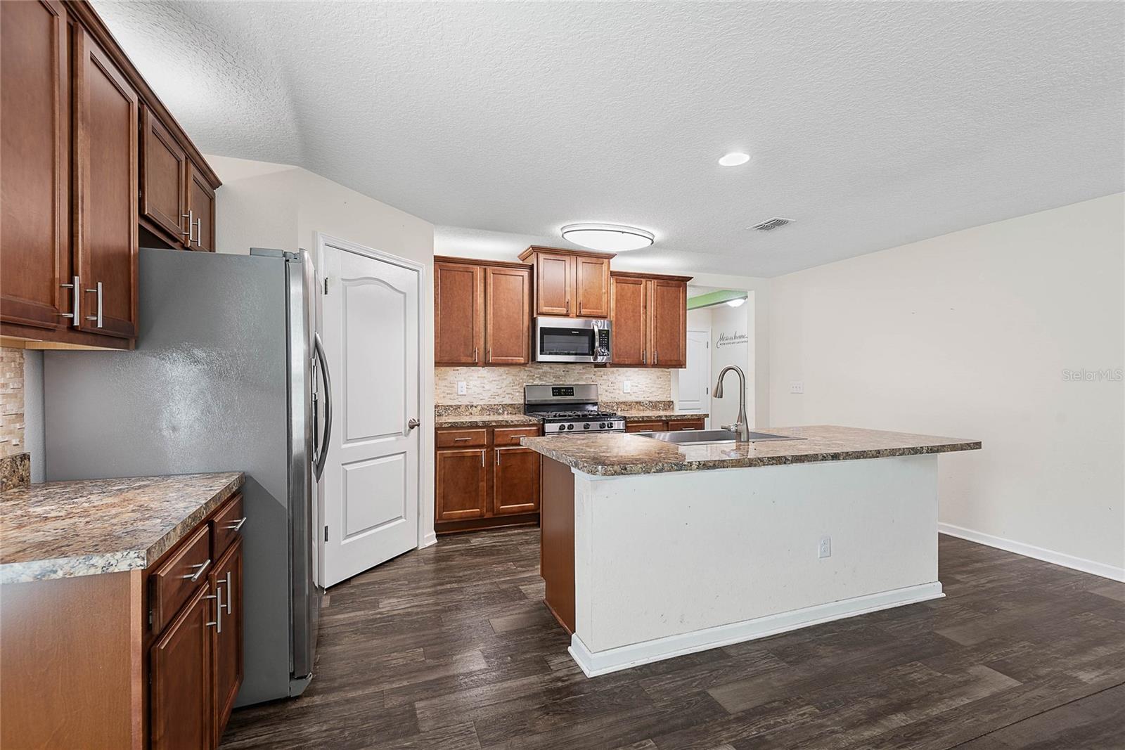 GRAND RESERVE & GOLF CLUB UN 01 - Residential