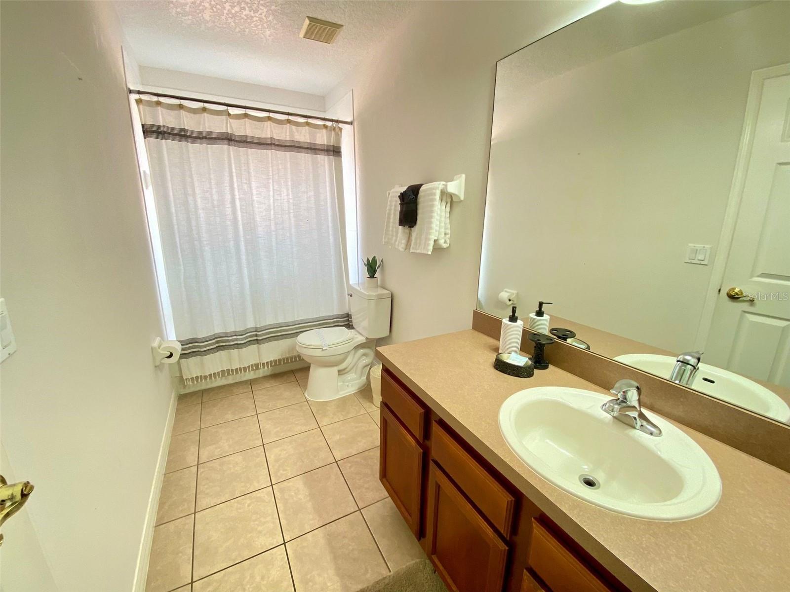 WYNDHAM POINTE - Residential