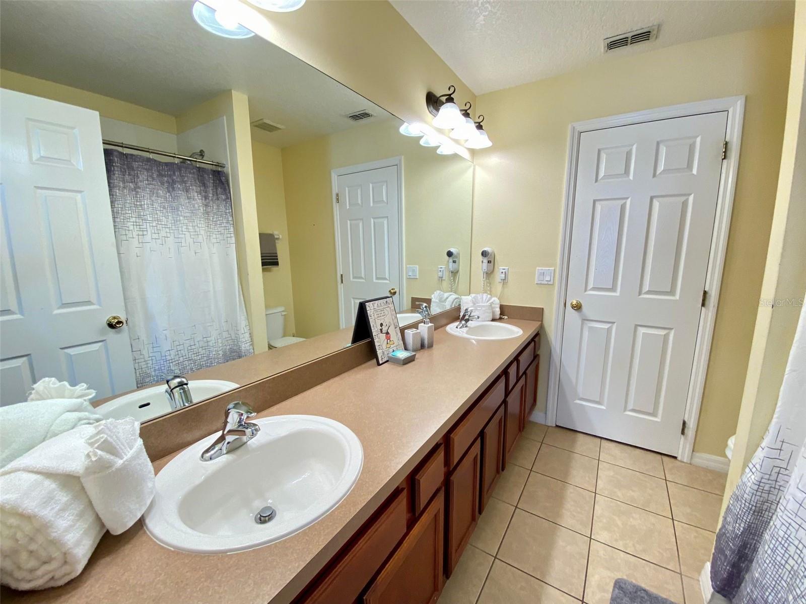 WYNDHAM POINTE - Residential