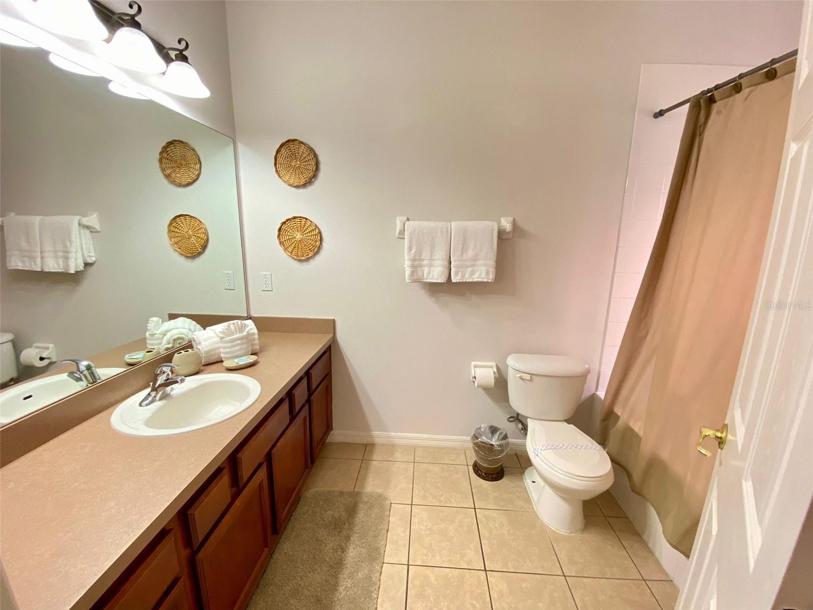 WYNDHAM POINTE - Residential