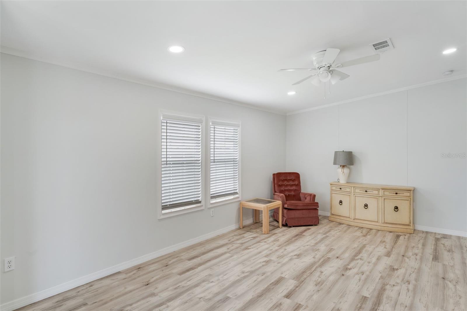 WINDMILL VILLAGE - Residential