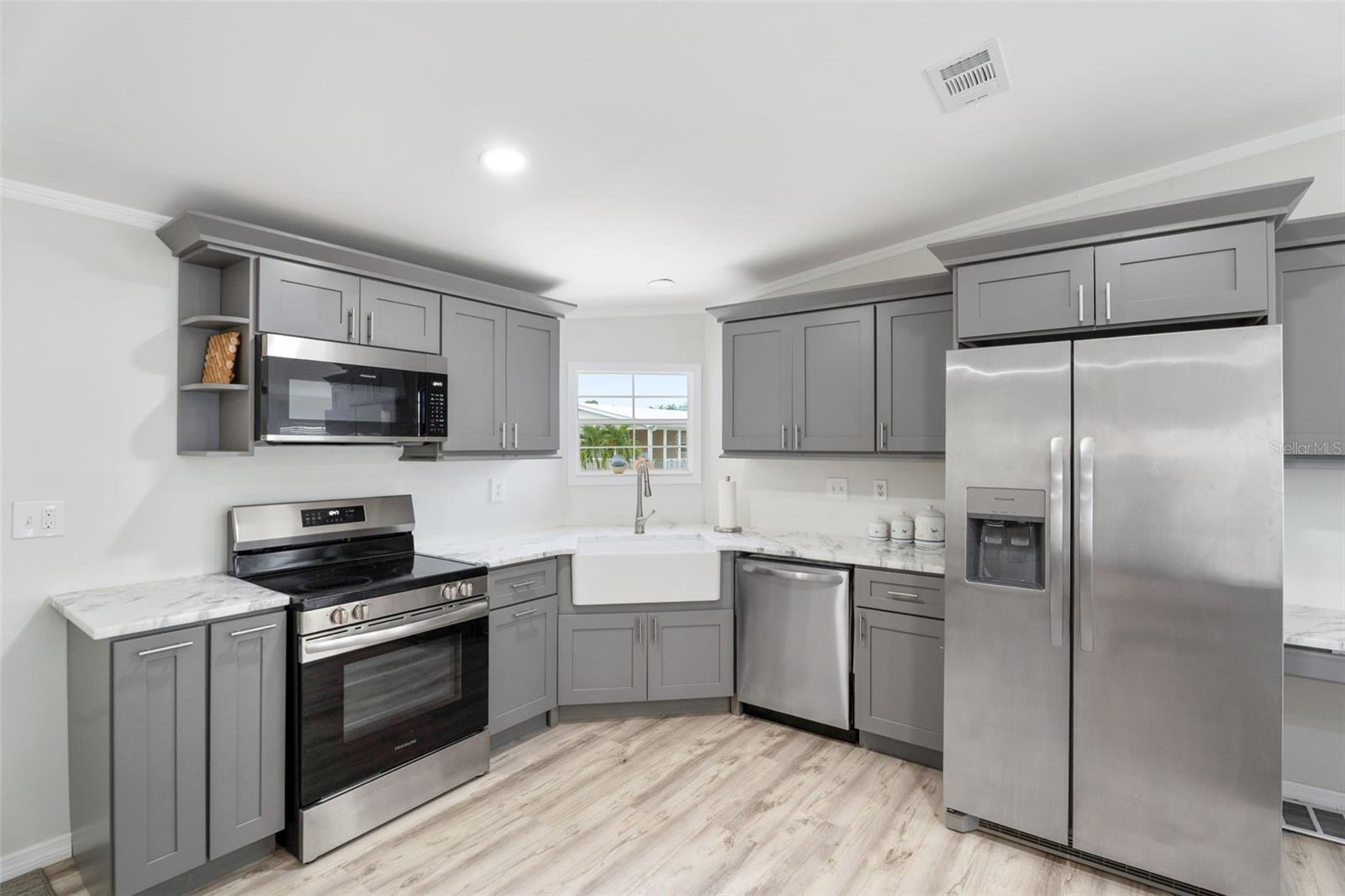 WINDMILL VILLAGE - Residential