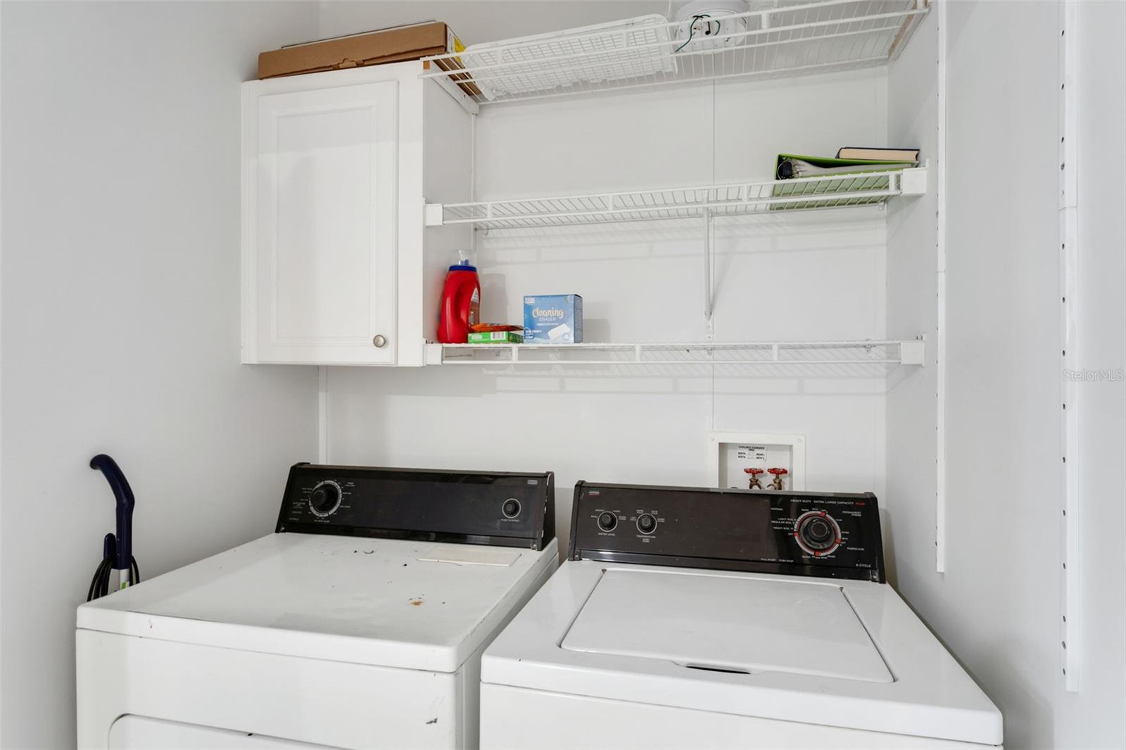 WINDMILL VILLAGE - Residential