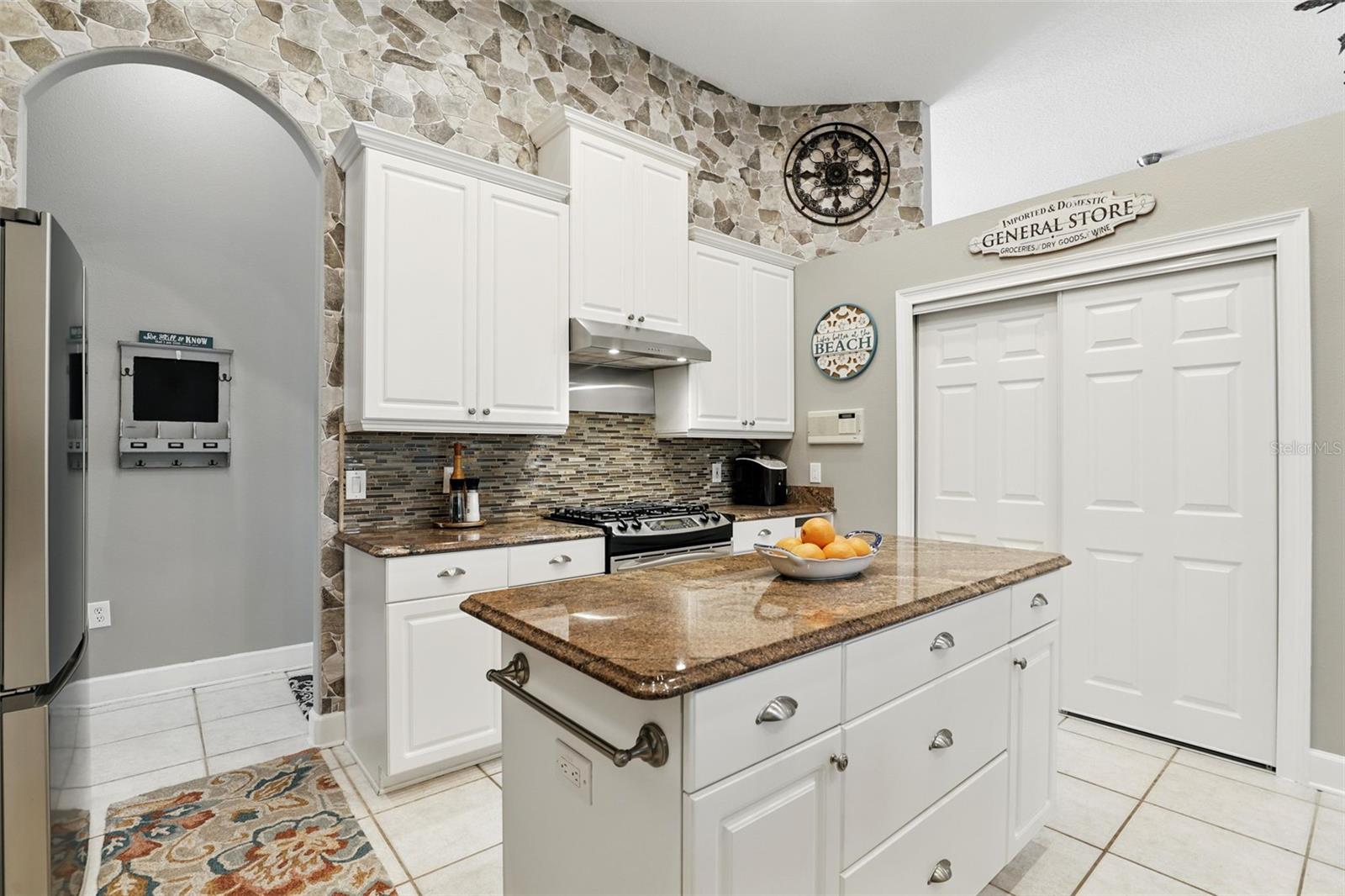 DEBARY PLANTATION - Residential