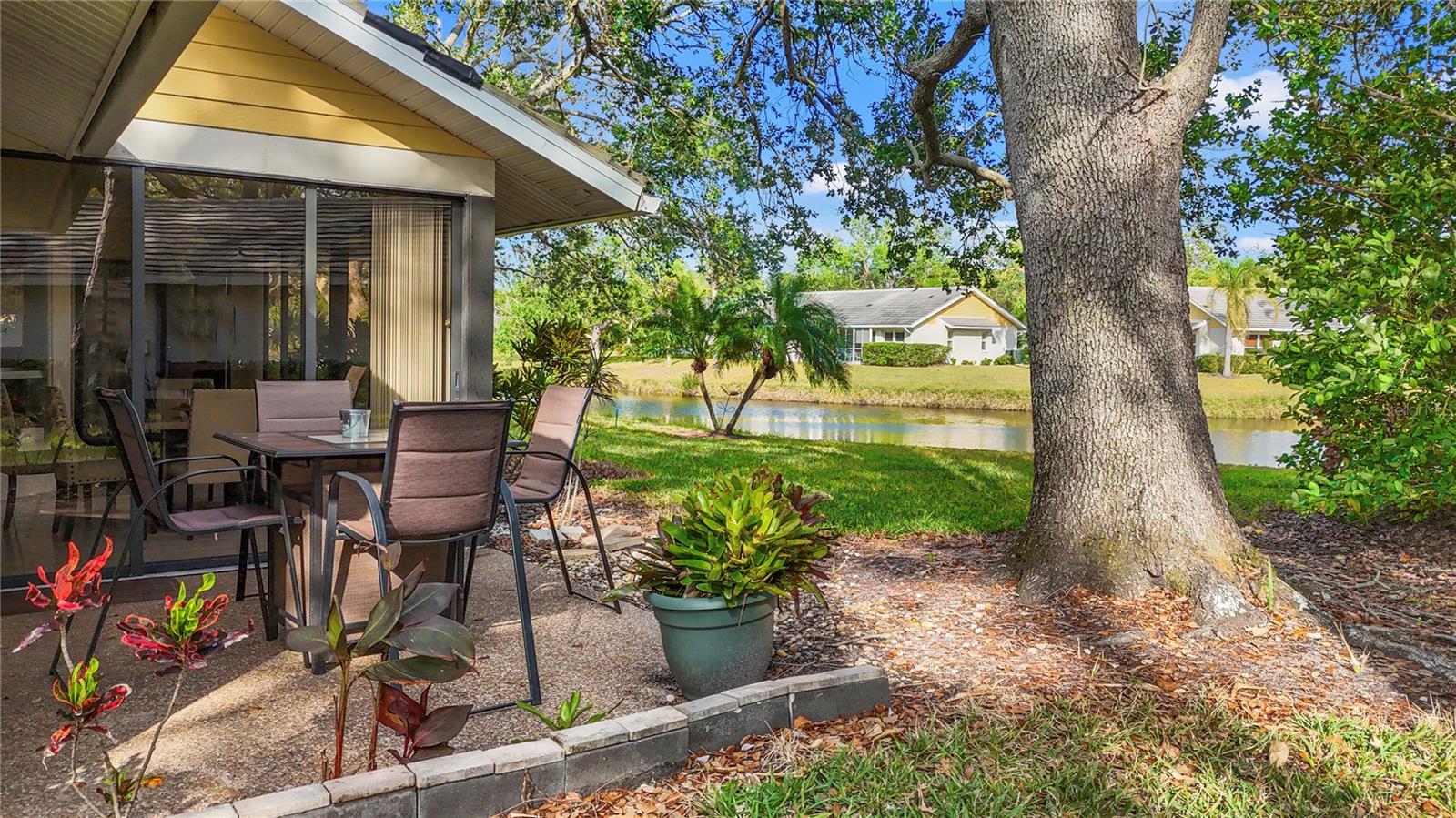 238 SOUTHAMPTON DRIVE 319