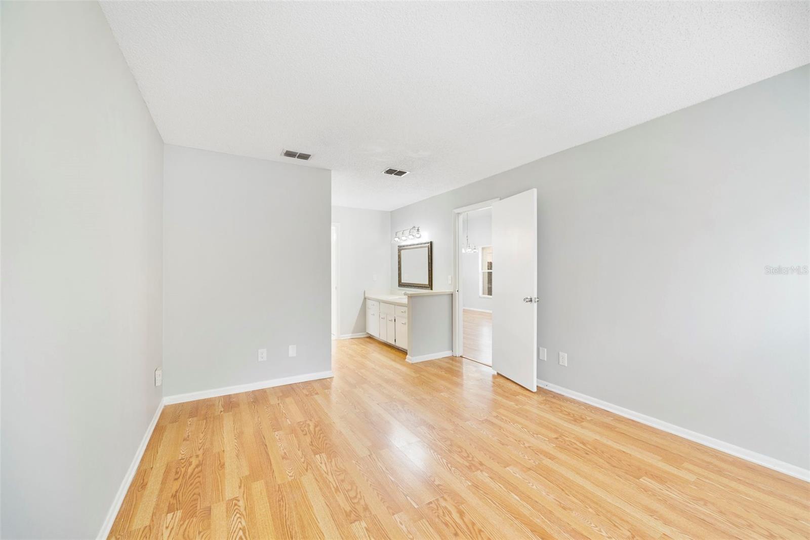 ALAFAYA WOODS - Residential