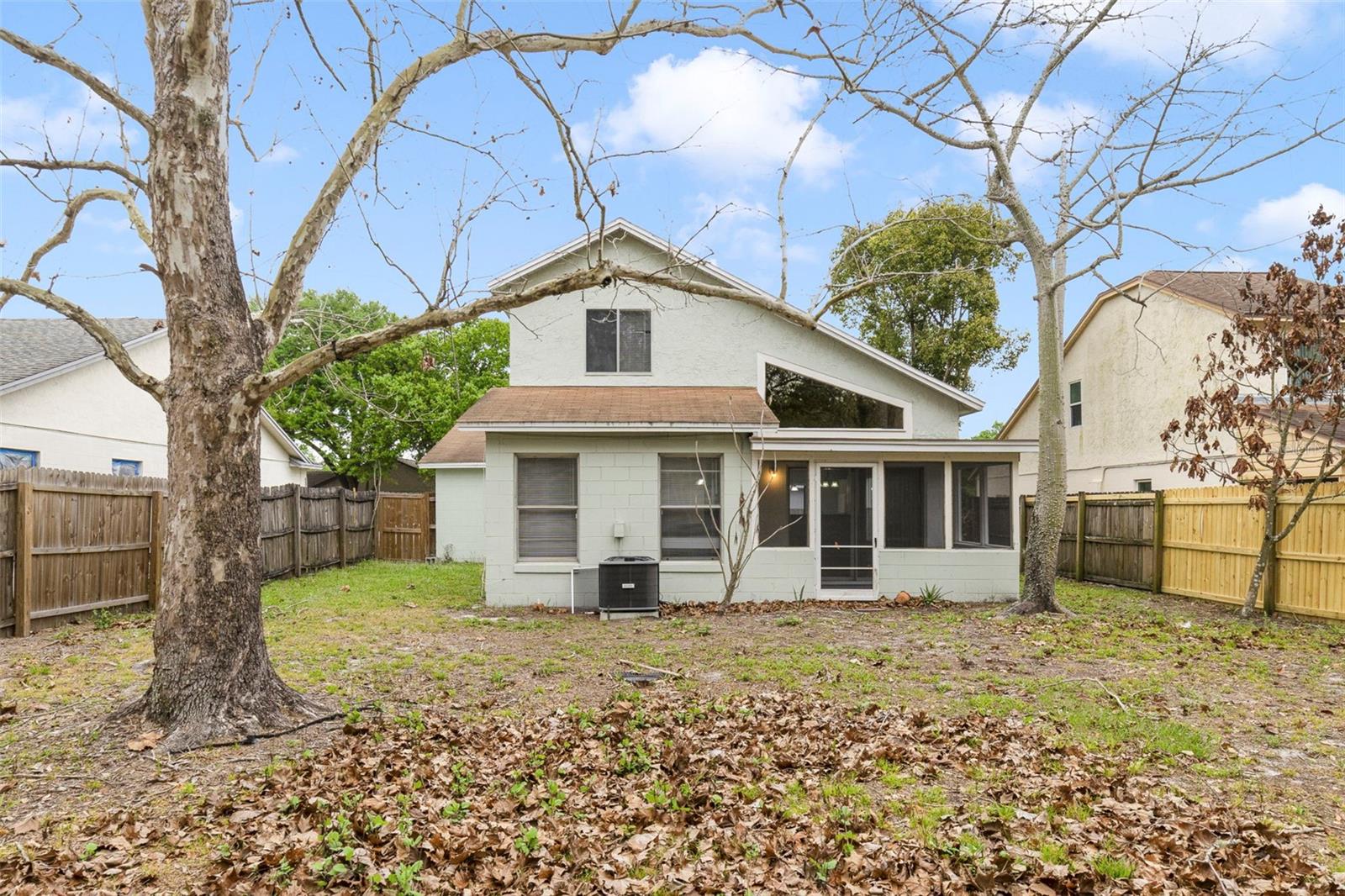 ALAFAYA WOODS - Residential