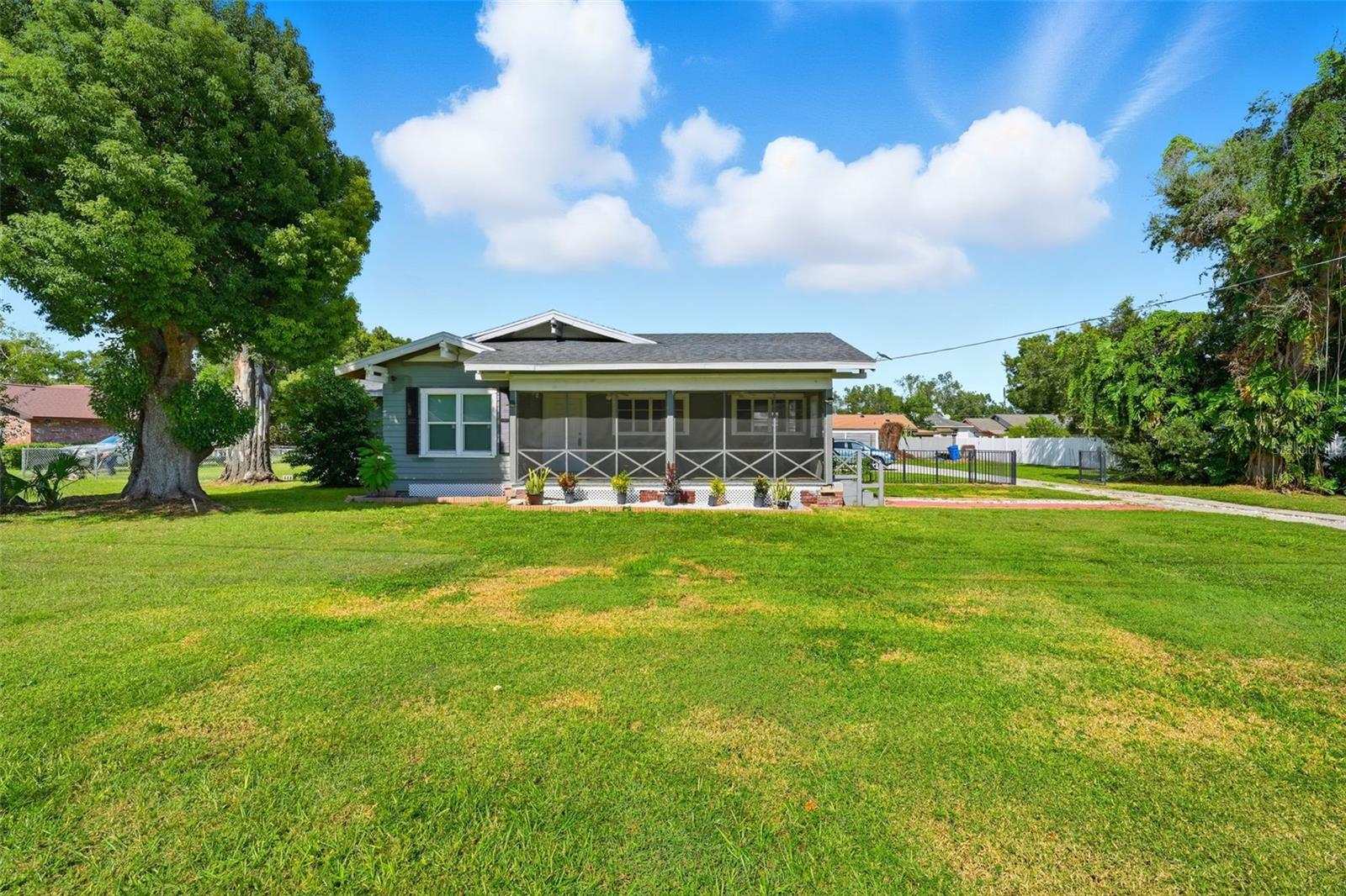 2239 W CENTRAL AVENUE