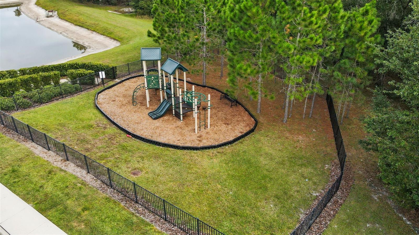 WOODSIDE TRACE - Residential