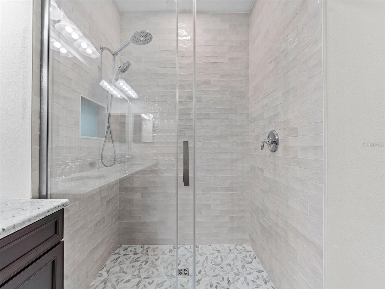 WOODSIDE TRACE - Residential