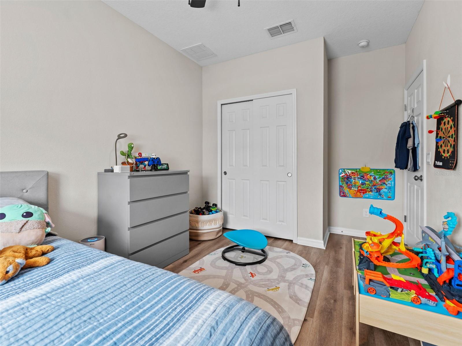 WOODSIDE TRACE - Residential