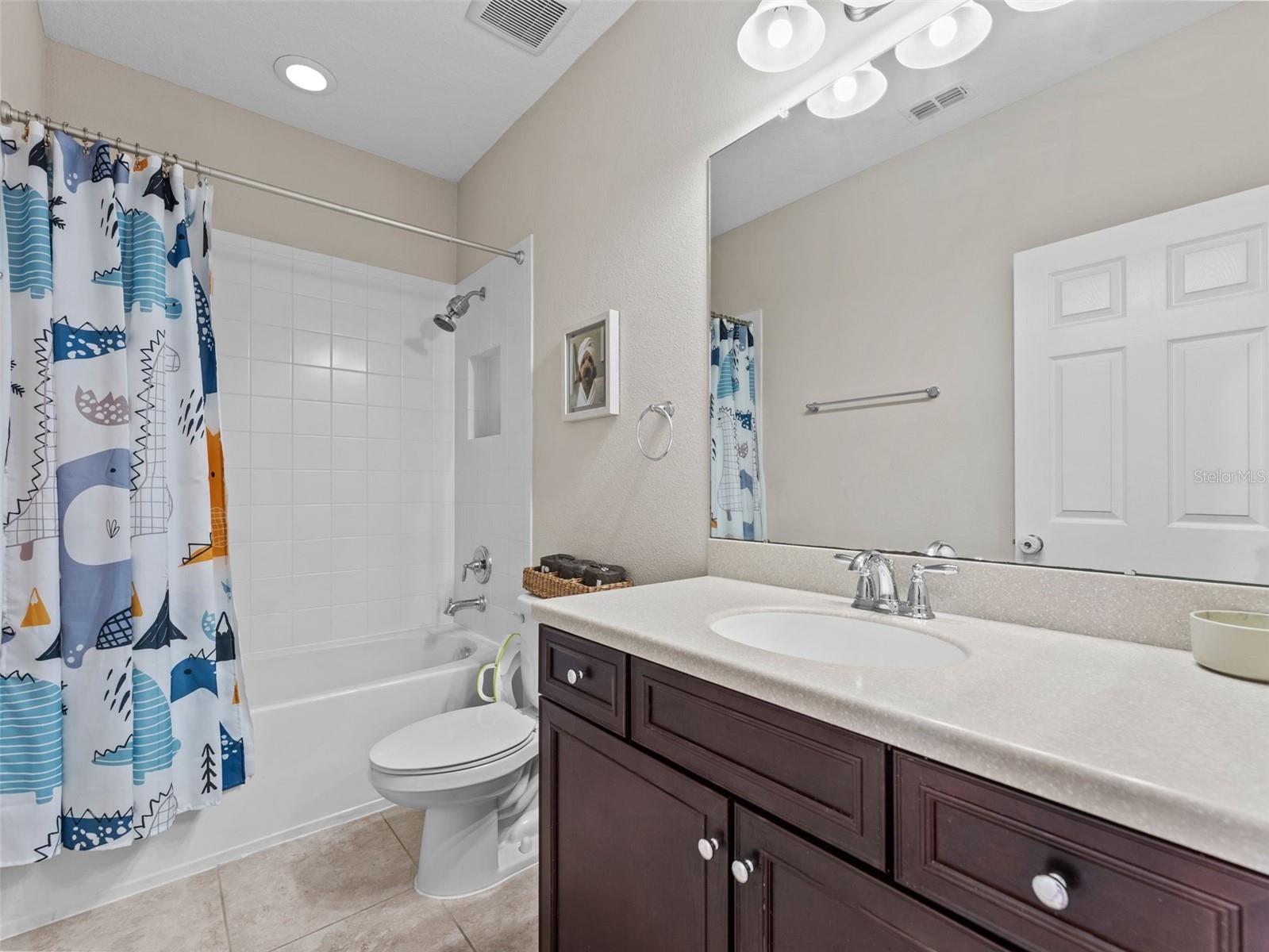 WOODSIDE TRACE - Residential