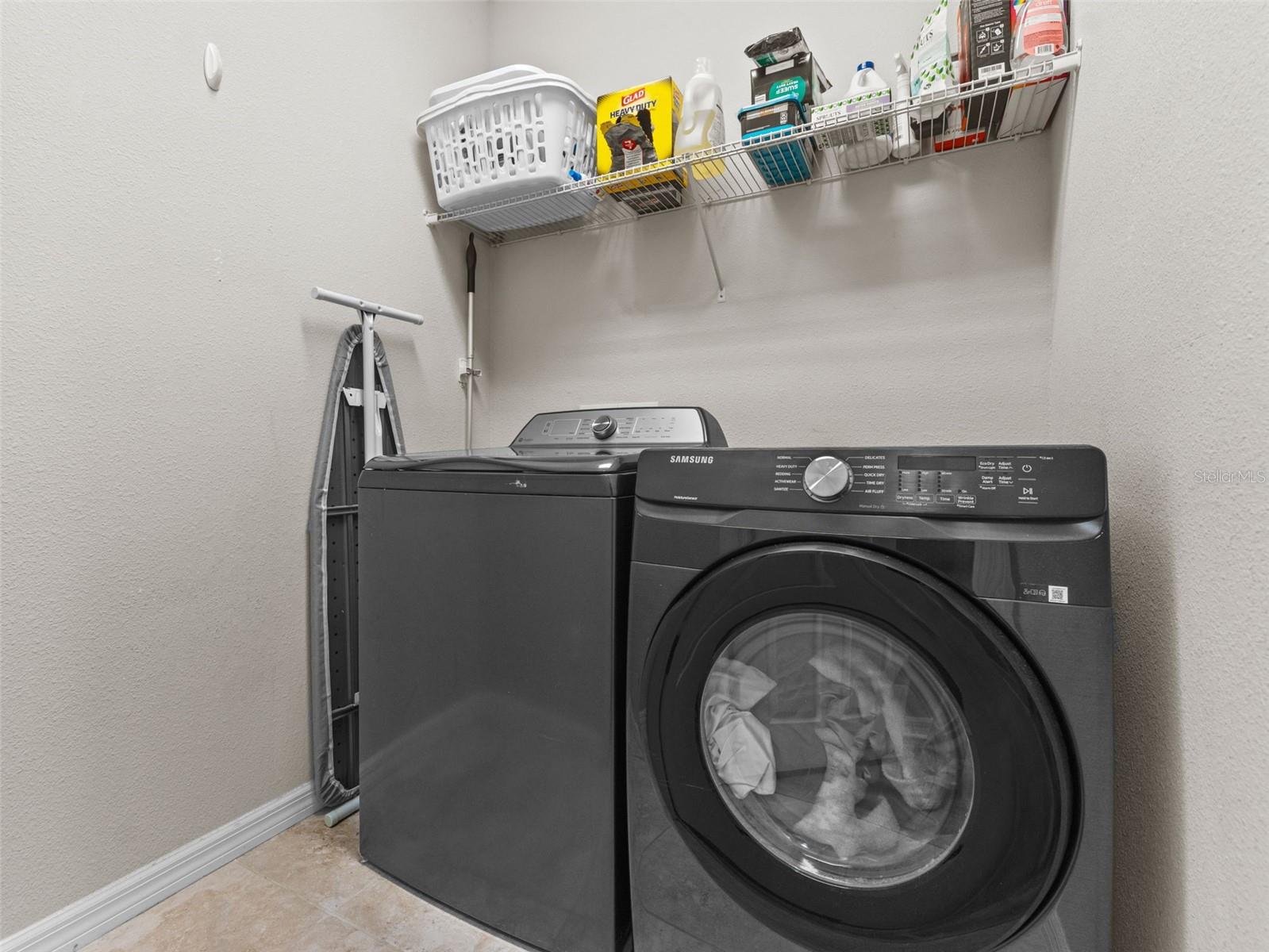 WOODSIDE TRACE - Residential