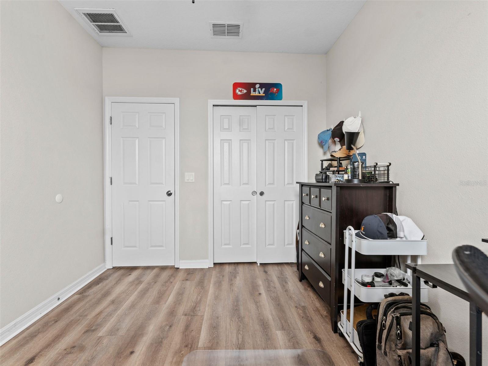 WOODSIDE TRACE - Residential