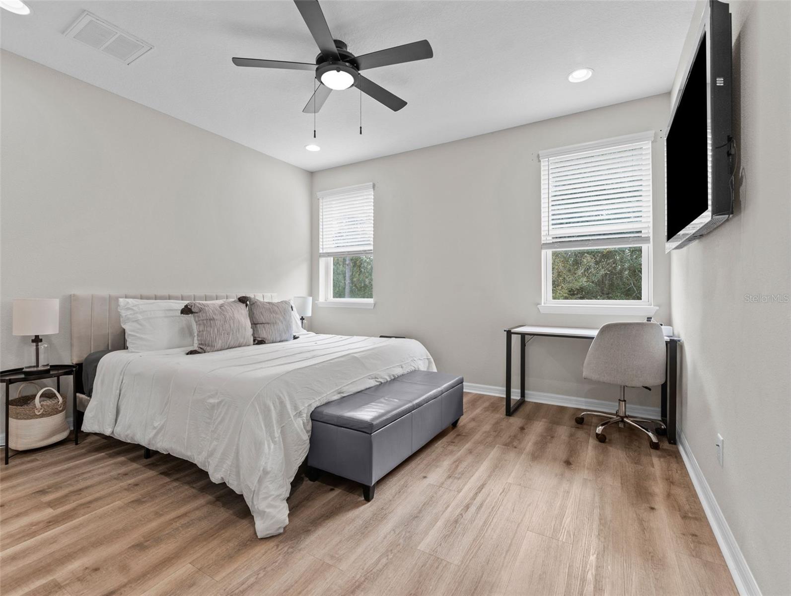 WOODSIDE TRACE - Residential