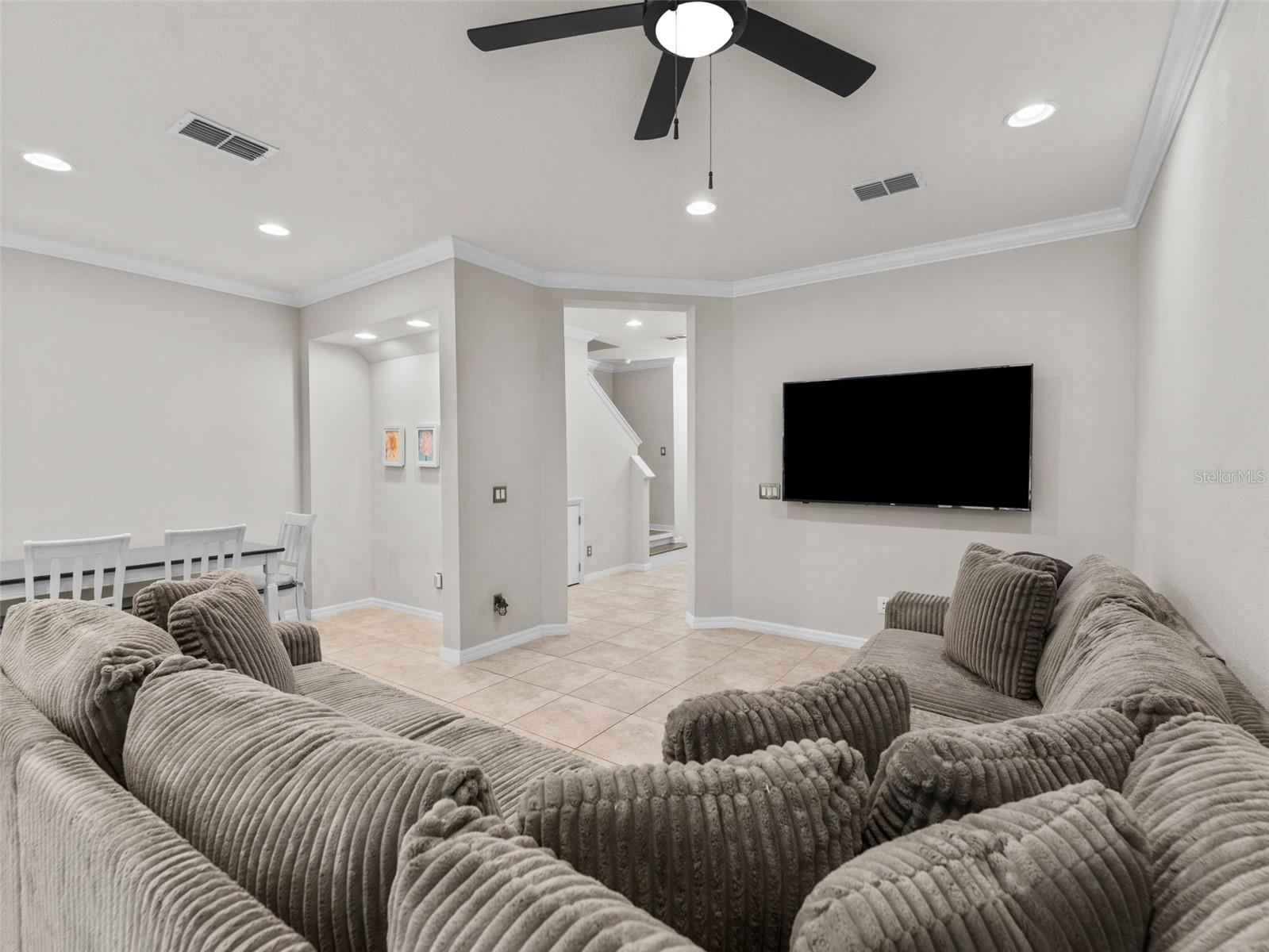 WOODSIDE TRACE - Residential