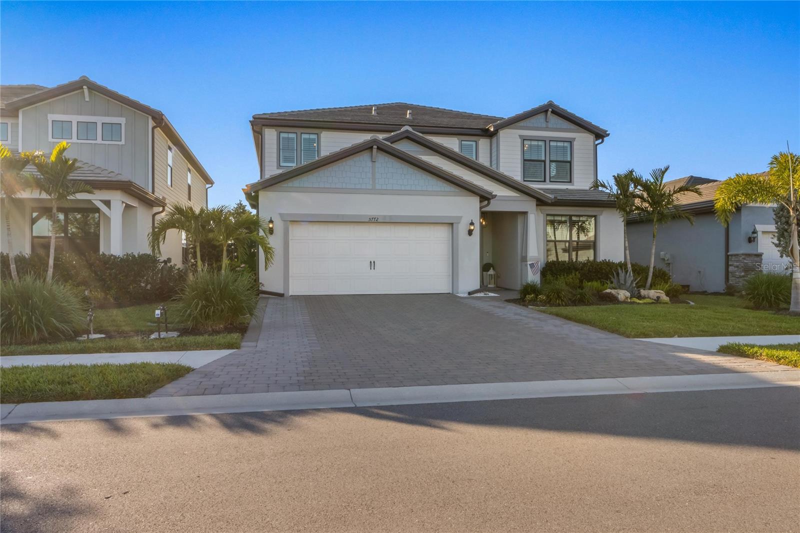 5772 BLUESTAR COURT