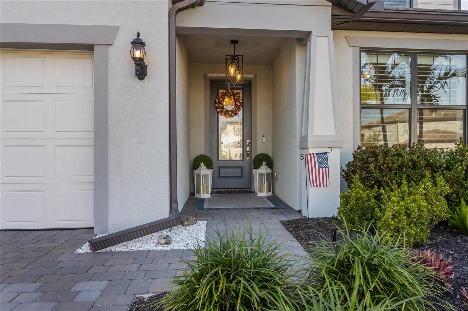 5772 BLUESTAR COURT