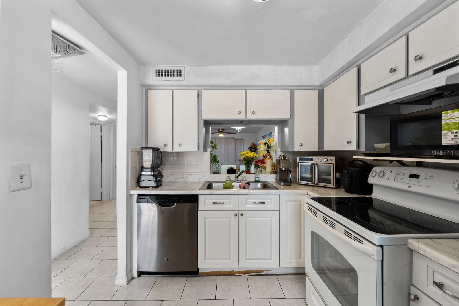 GARDENS BEACON SQUARE - Residential