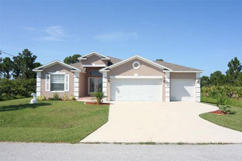 Single Family Residence in PORT CHARLOTTE FL 14223 BARBET LANE 7.jpg