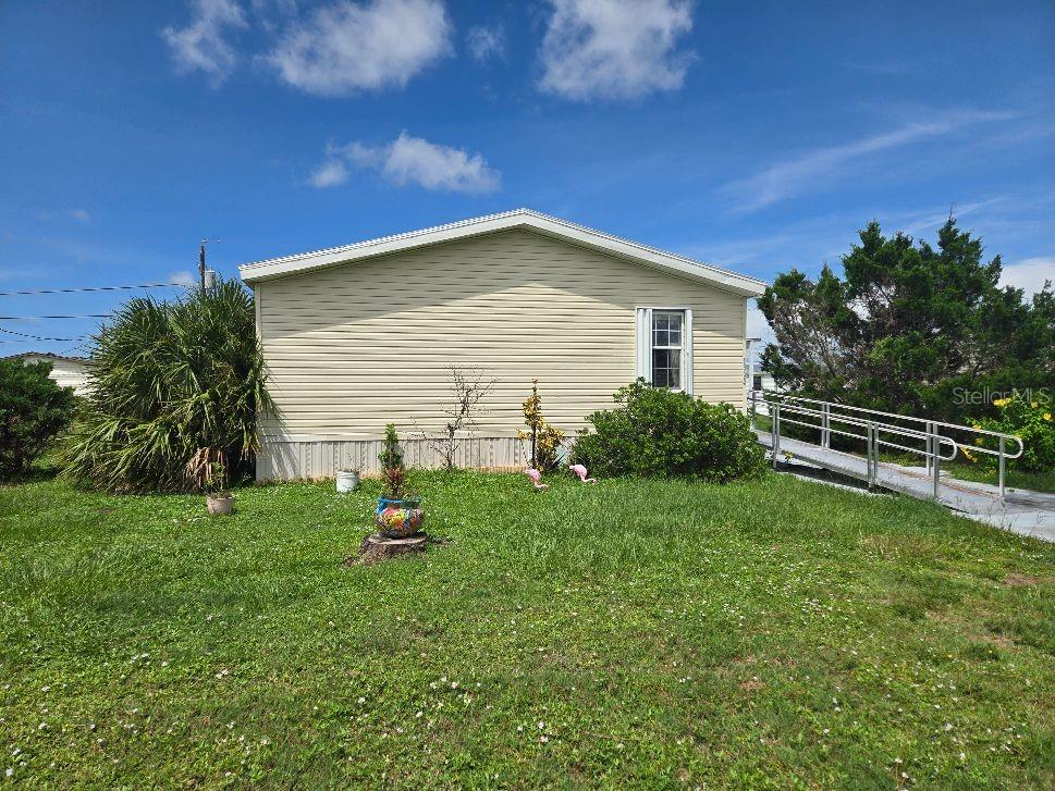 1366 FLAMINGO DRIVE