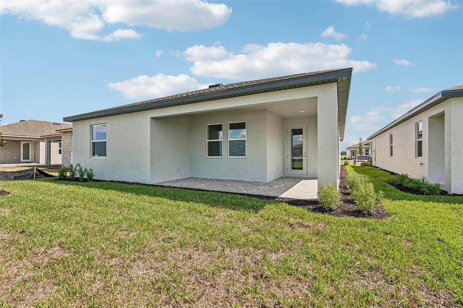8713 CANARD COVE