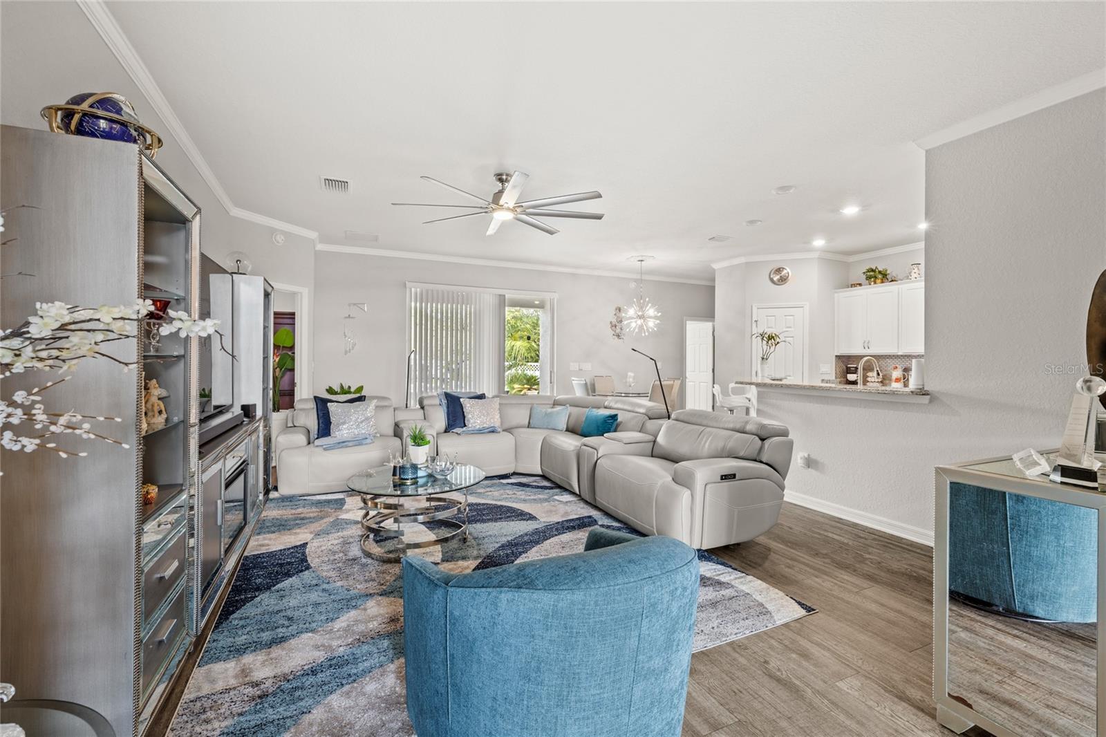 SUMMERCREST - Residential