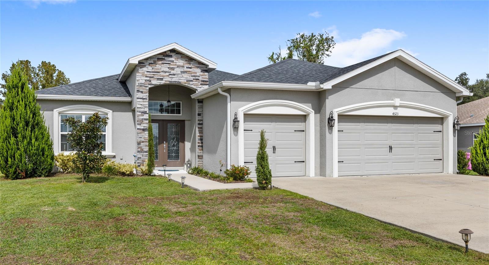 SUMMERCREST - Residential