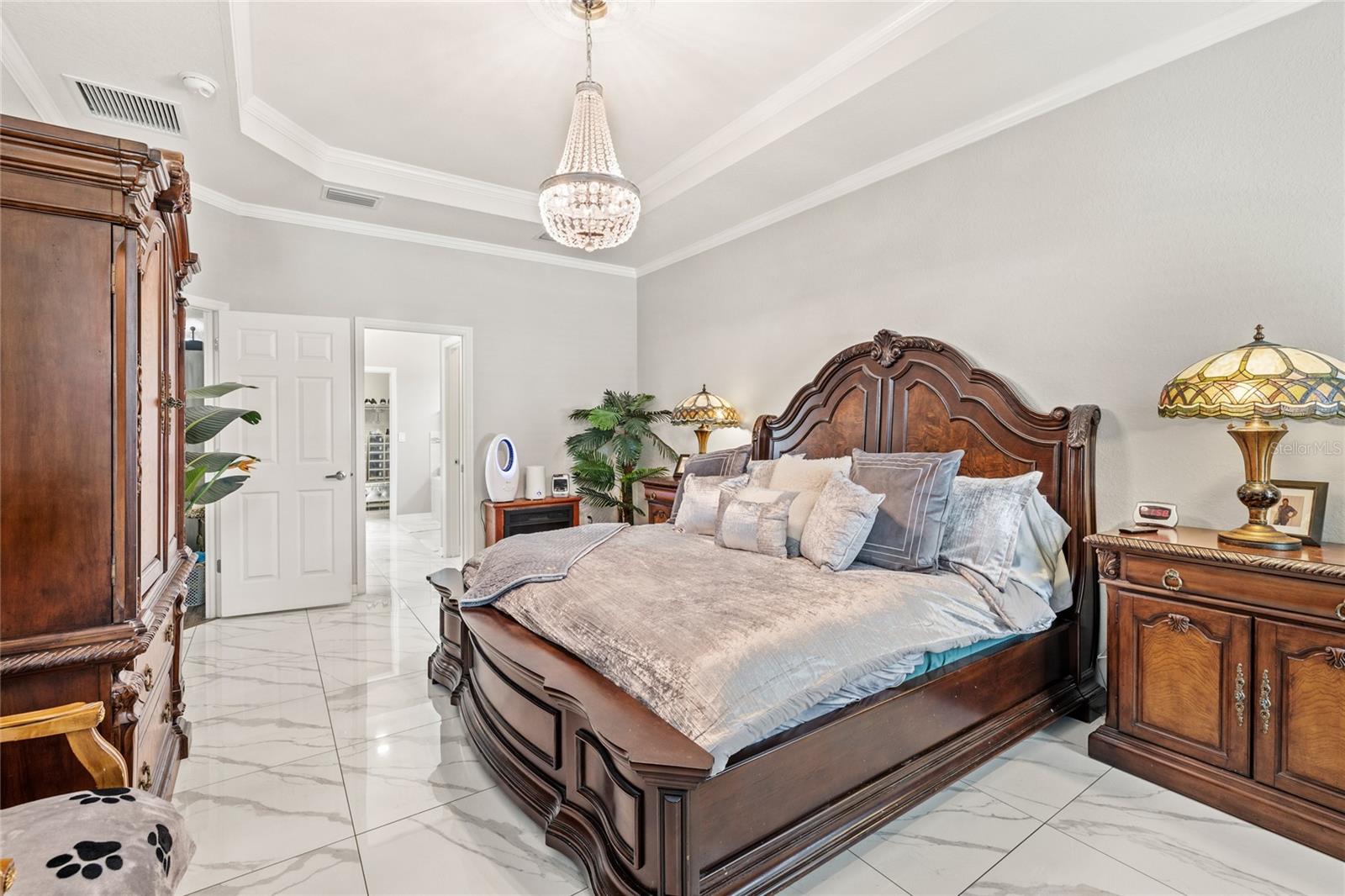 SUMMERCREST - Residential