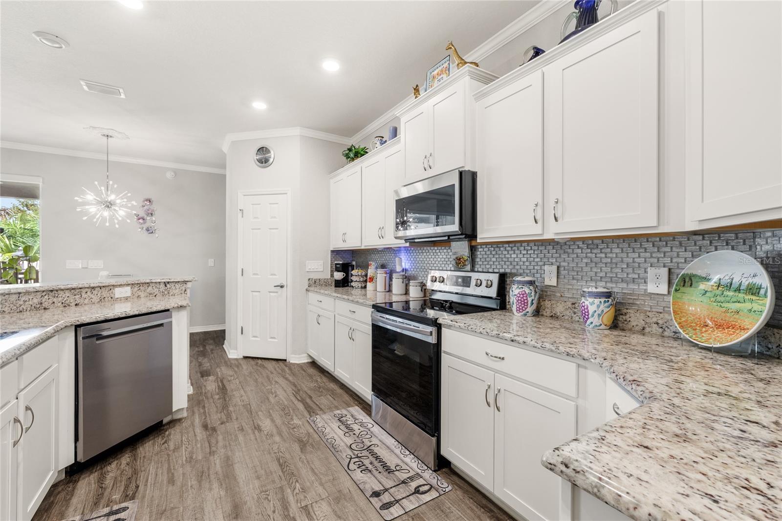 SUMMERCREST - Residential