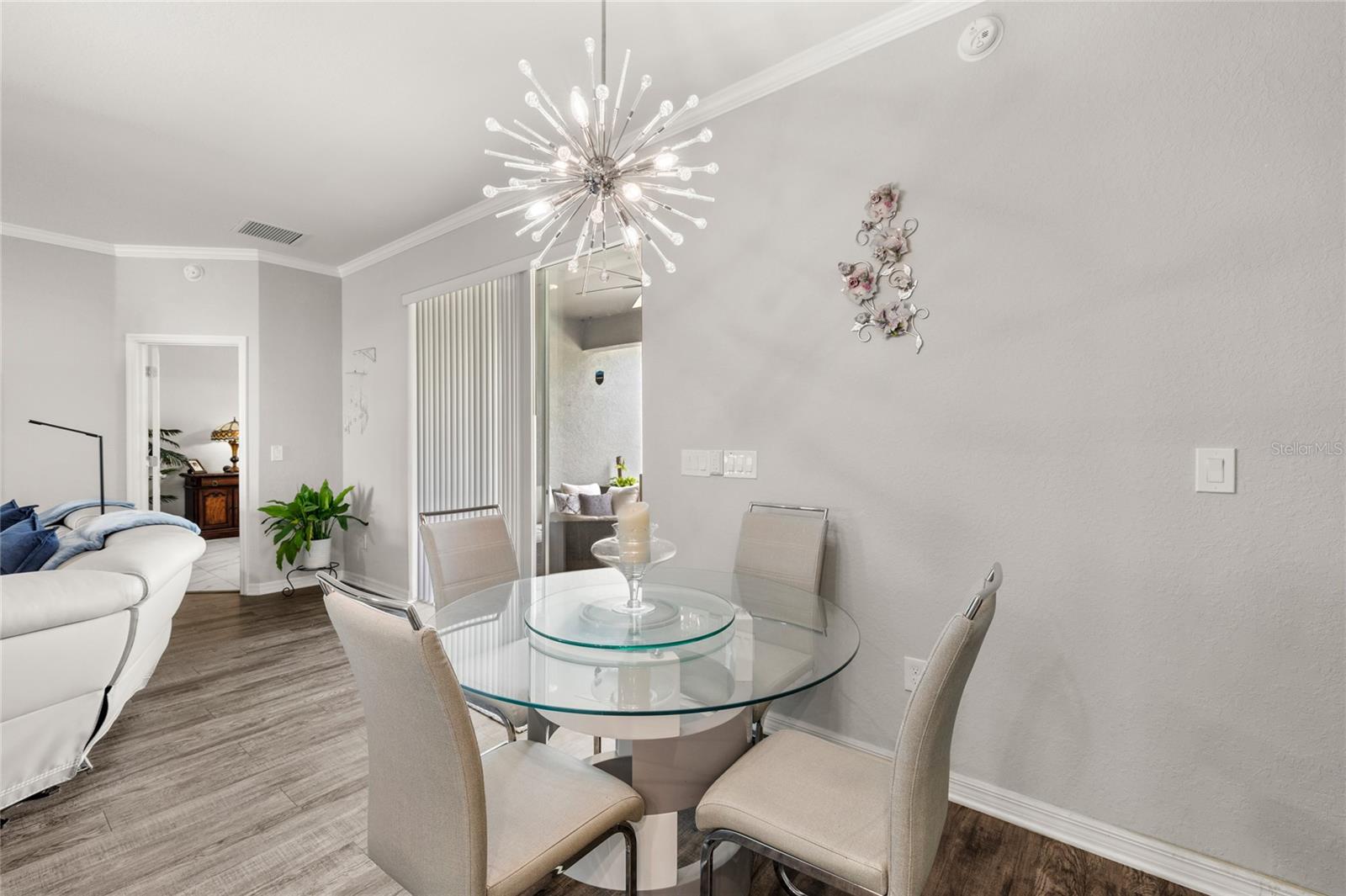 SUMMERCREST - Residential