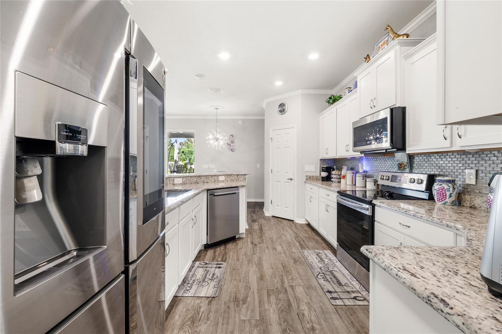 SUMMERCREST - Residential