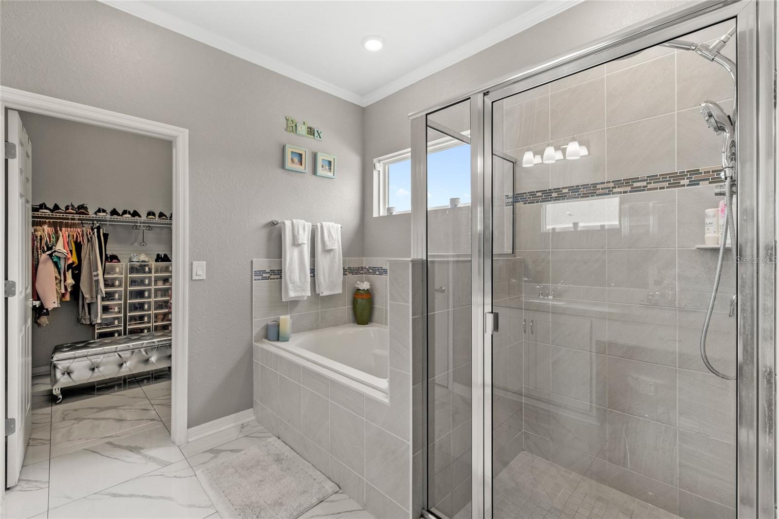 SUMMERCREST - Residential