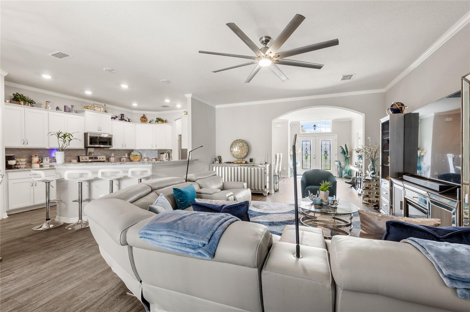 SUMMERCREST - Residential