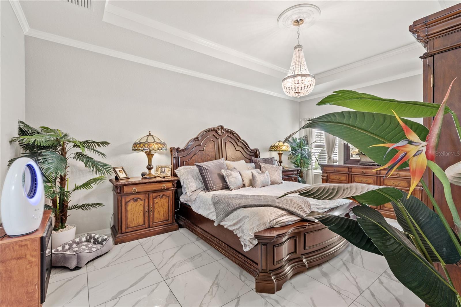 SUMMERCREST - Residential