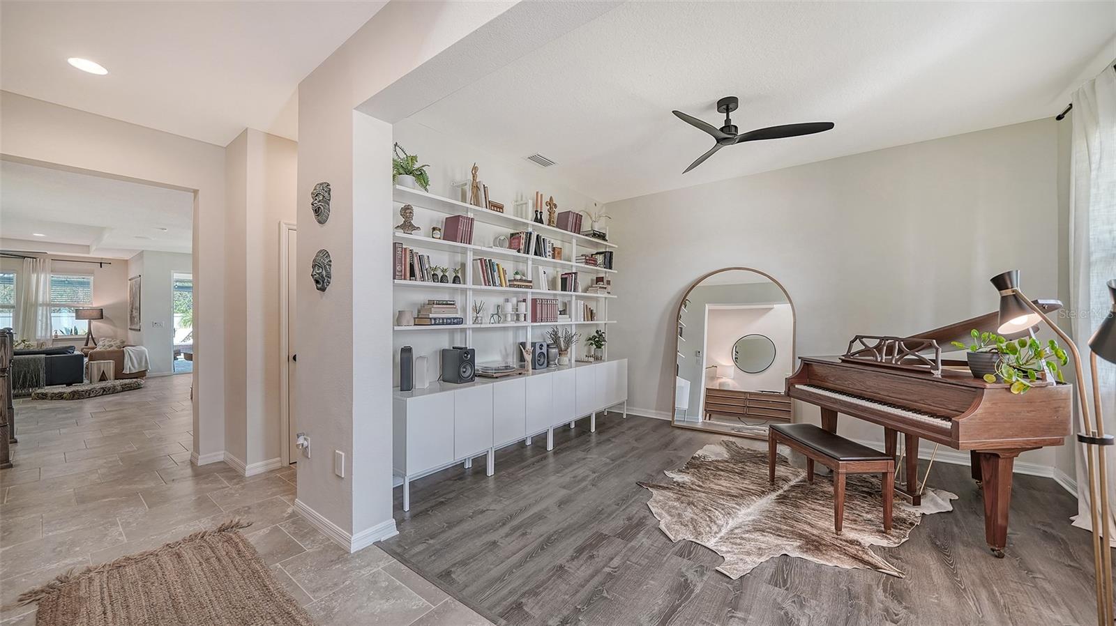 FAIRWAYS/BENT TREE - Residential