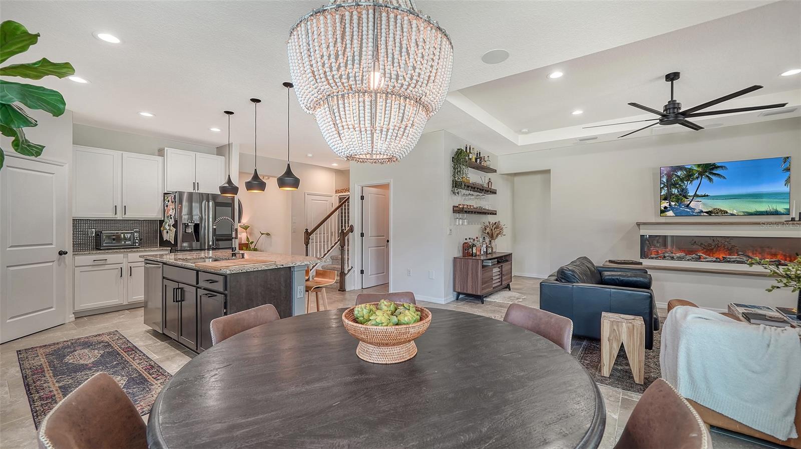 FAIRWAYS/BENT TREE - Residential