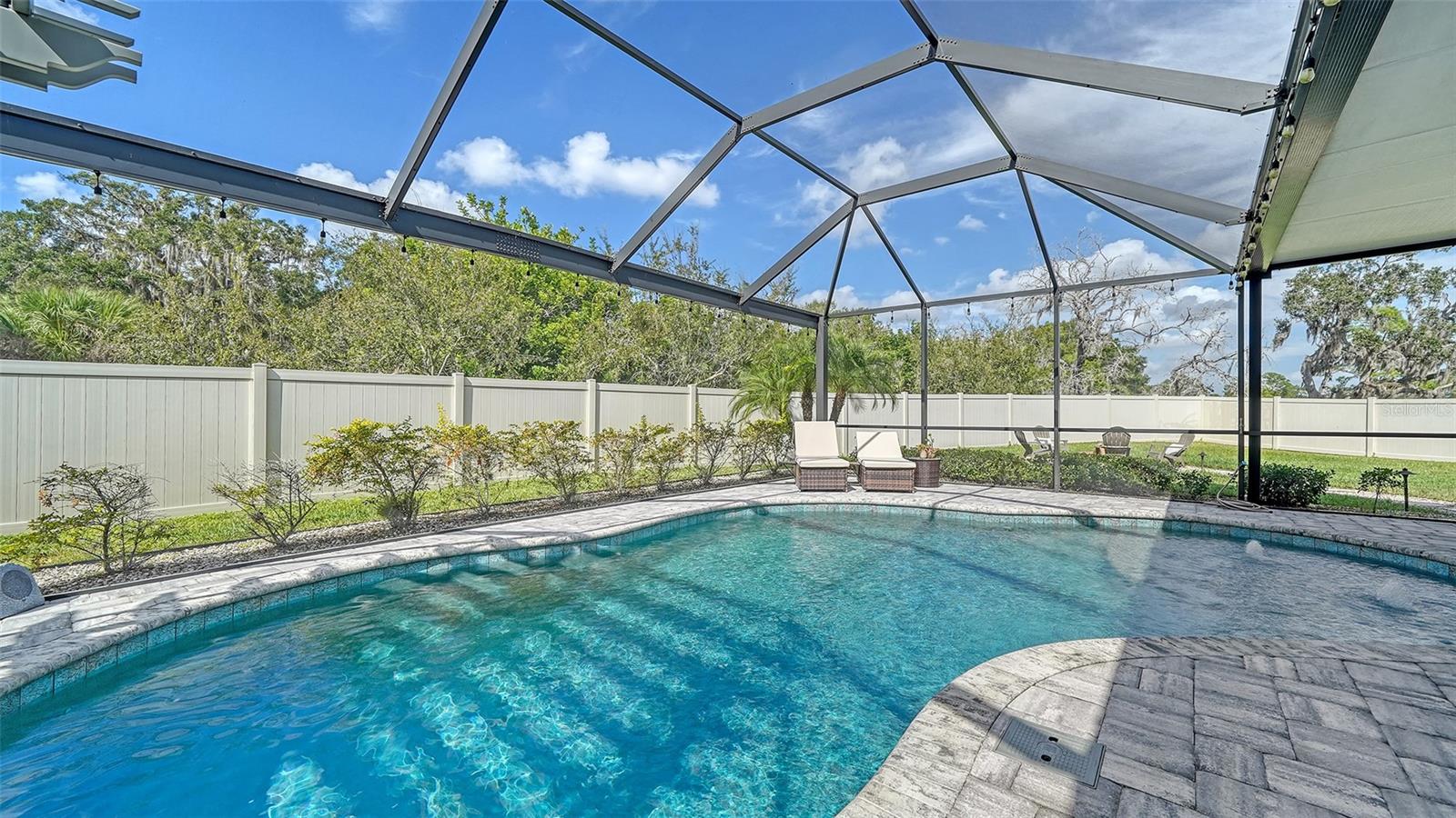 FAIRWAYS/BENT TREE - Residential